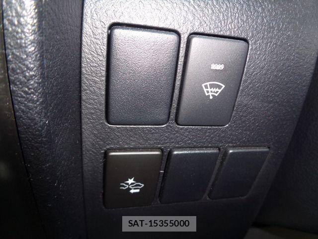 Toyota ALPHARD 2017-07 8685112-25
