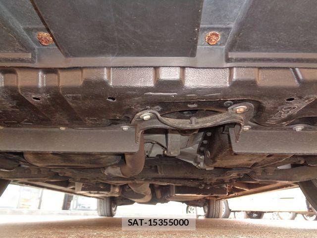Toyota ALPHARD 2017-07 8685112-27