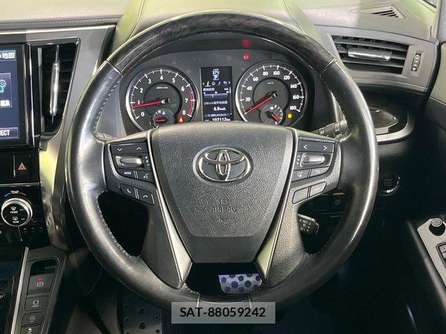 Toyota ALPHARD 2017-03 8740228-11