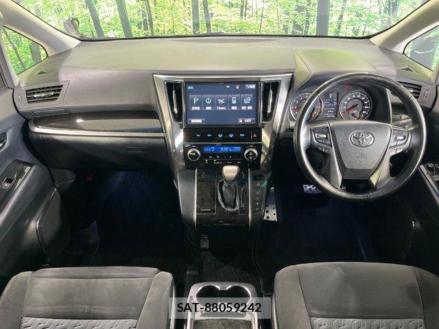 Toyota ALPHARD 2017-03 8740228-1
