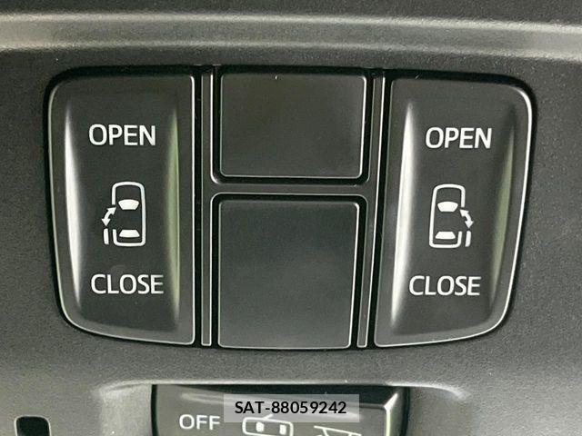Toyota ALPHARD 2017-03 8740228-4