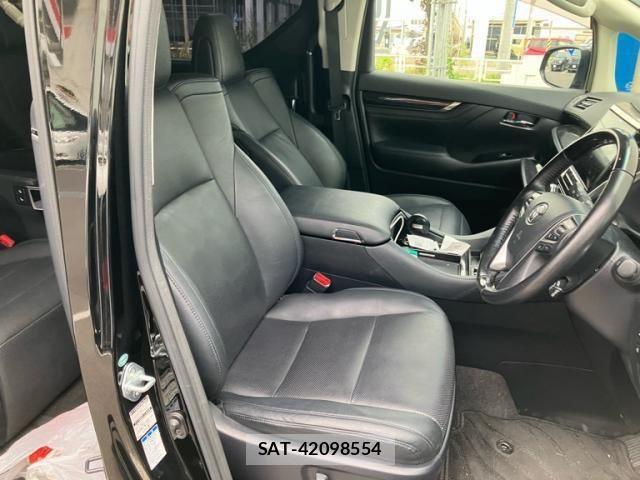 Toyota ALPHARD 2019-05 8740229-12