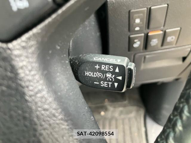 Toyota ALPHARD 2019-05 8740229-19