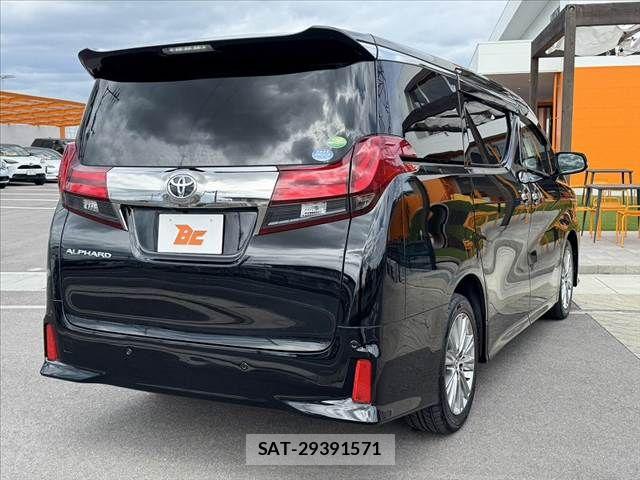 Toyota ALPHARD 2017-03 8779384-12