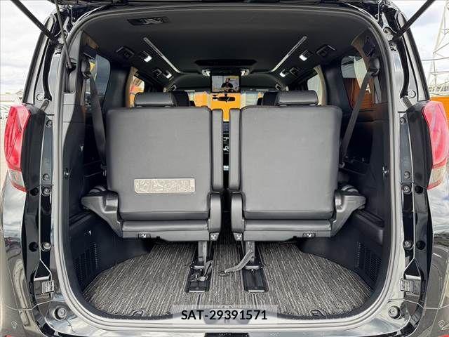 Toyota ALPHARD 2017-03 8779384-21