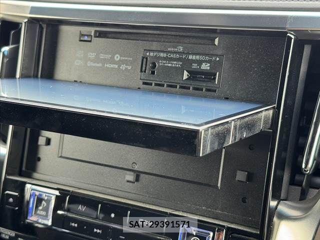 Toyota ALPHARD 2017-03 8779384-25