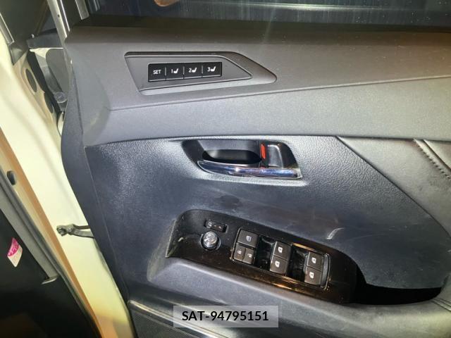 Toyota ALPHARD 2015-09 8827709-19