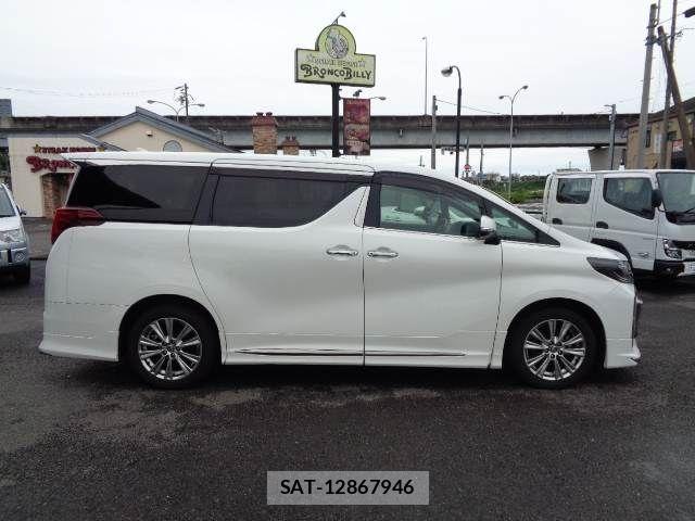 Toyota ALPHARD 2022-03 8848121-17