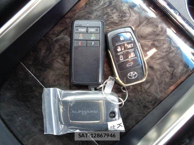 Toyota ALPHARD 2022-03 8848121-6