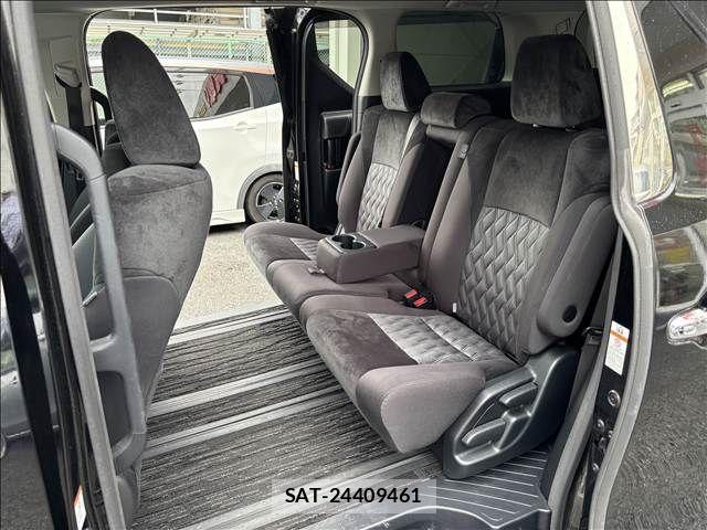 Toyota ALPHARD 2018-12 8848123-18