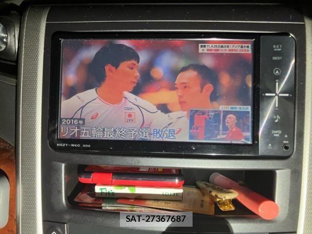 Toyota ALPHARD 2010-08 8870371-20