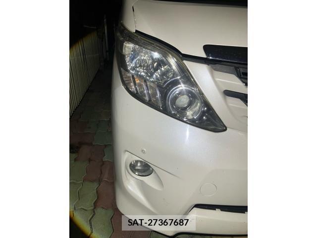 Toyota ALPHARD 2010-08 8870371-7