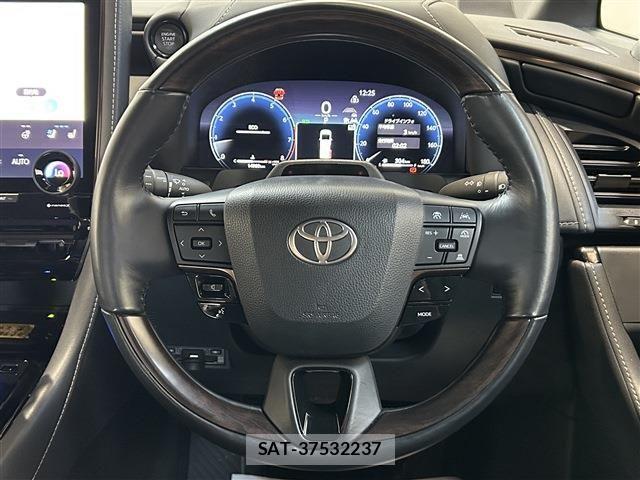 Toyota ALPHARD 2025-04 8870370-20