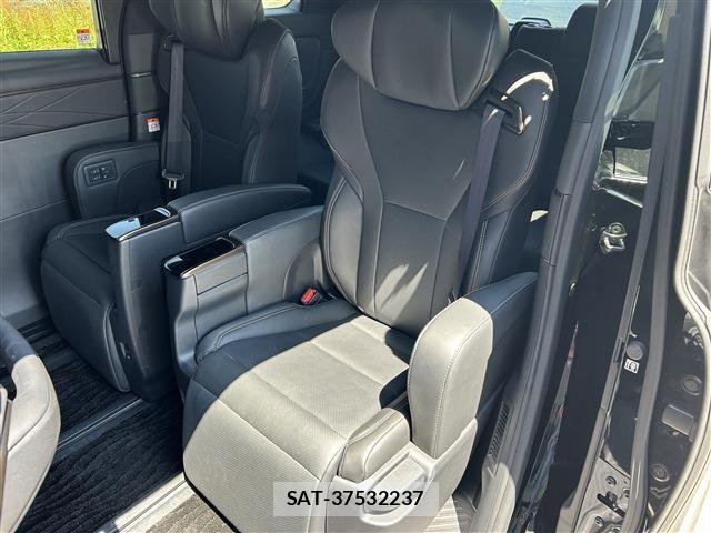 Toyota ALPHARD 2025-04 8870370-22