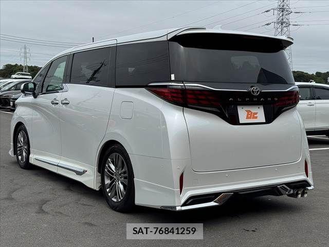Toyota ALPHARD 2024-04 8878542-12