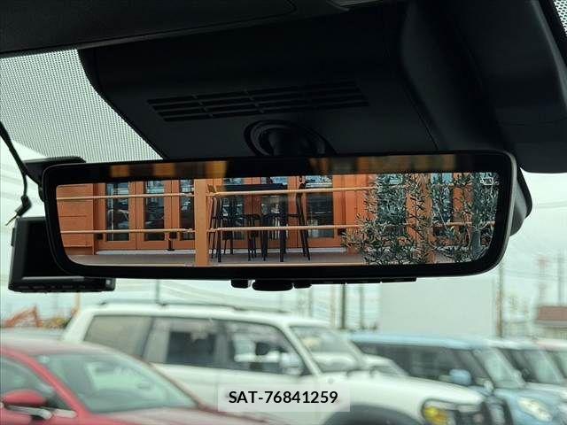 Toyota ALPHARD 2024-04 8878542-4