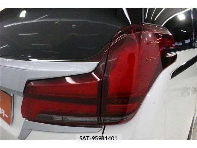 Toyota ALPHARD 2021-06 8878544-18