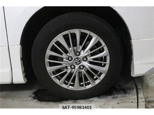 Toyota ALPHARD 2021-06 8878544-22