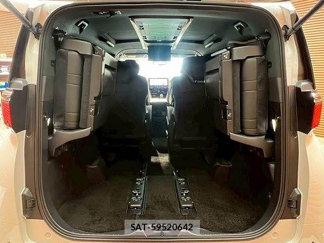 Toyota ALPHARD HYBRID 2026-01 4419539-19