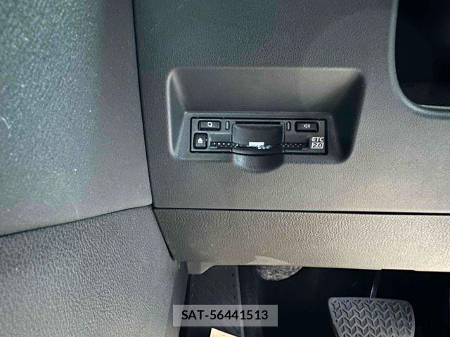Toyota ALPHARD HYBRID 2024-07 6241821-22