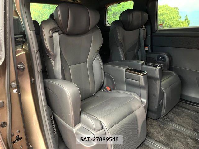 Toyota ALPHARD HYBRID 2023-09 6610341-10