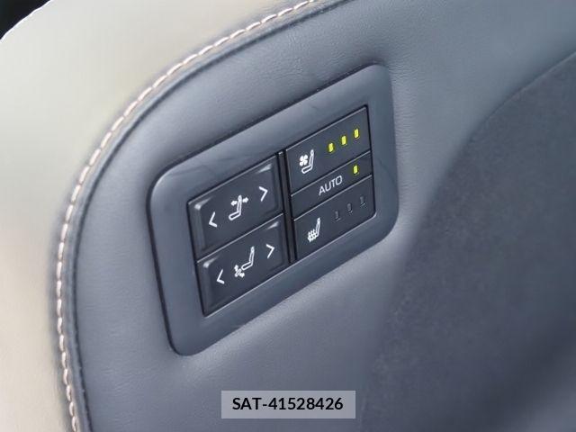 Toyota ALPHARD HYBRID 2023-08 6750775-12