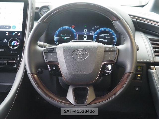 Toyota ALPHARD HYBRID 2023-08 6750775-18