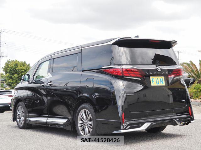 Toyota ALPHARD HYBRID 2023-08 6750775-5