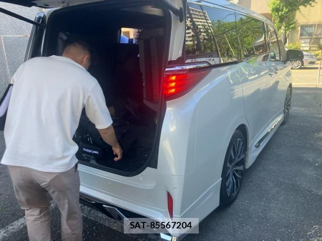 Toyota ALPHARD HYBRID 2023-07 6901623-5