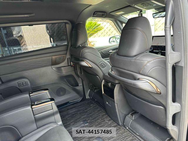 Toyota ALPHARD HYBRID 2023-08 6901641-13