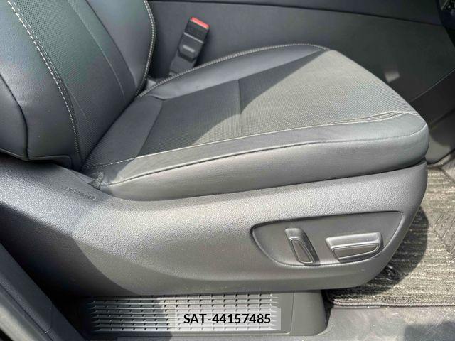 Toyota ALPHARD HYBRID 2023-08 6901641-17