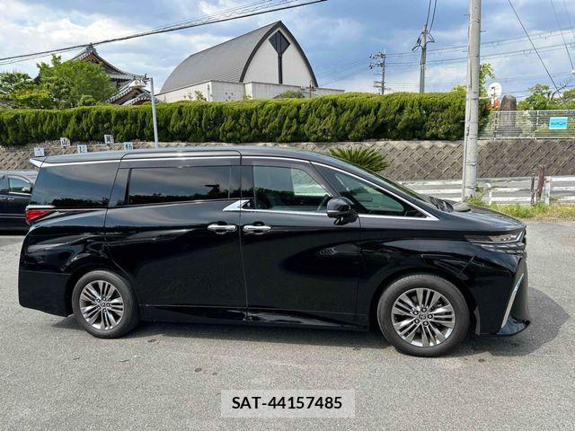 Toyota ALPHARD HYBRID 2023-08 6901641-2