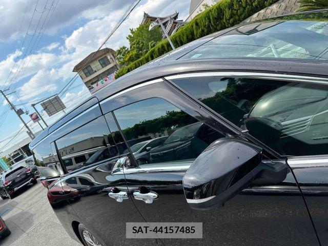 Toyota ALPHARD HYBRID 2023-08 6901641-8