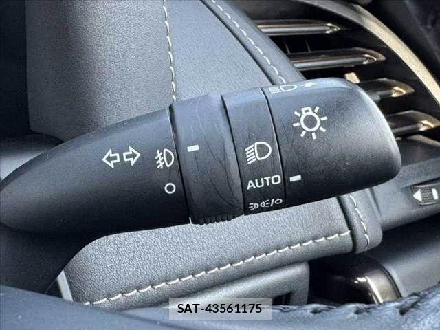 Toyota ALPHARD HYBRID 2023-08 6987499-27