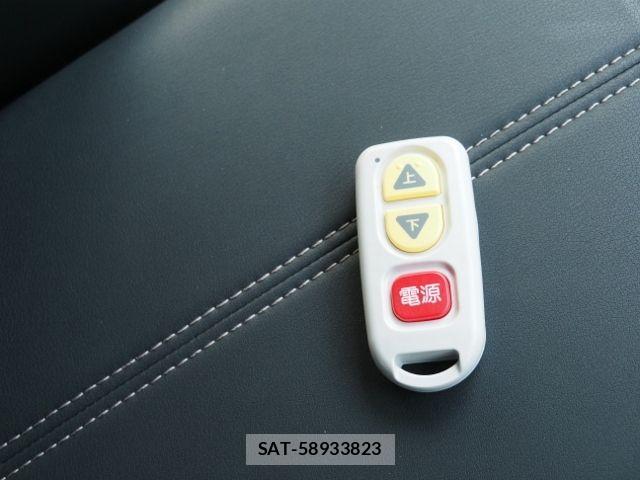 Toyota ALPHARD HYBRID 2023-09 7019970-10