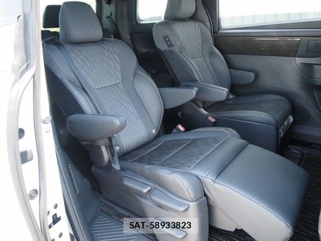Toyota ALPHARD HYBRID 2023-09 7019970-15