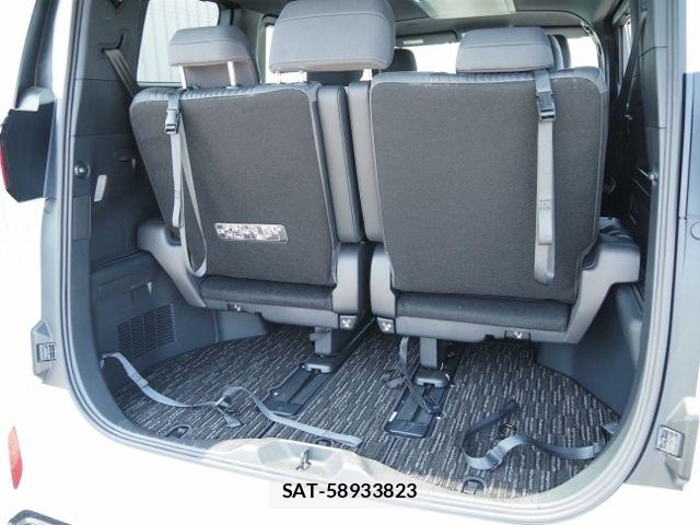 Toyota ALPHARD HYBRID 2023-09 7019970-19