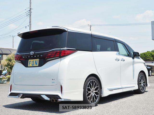 Toyota ALPHARD HYBRID 2023-09 7019970-4