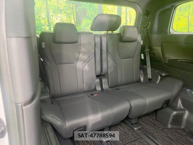 Toyota ALPHARD HYBRID 2023-11 7057331-9