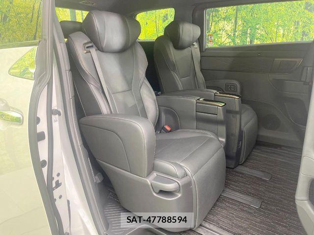 Toyota ALPHARD HYBRID 2023-11 7057331-8