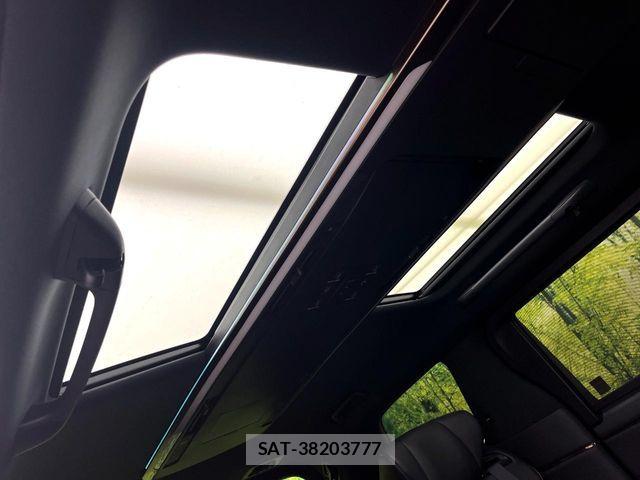 Toyota ALPHARD HYBRID 2025-05 7214394-2