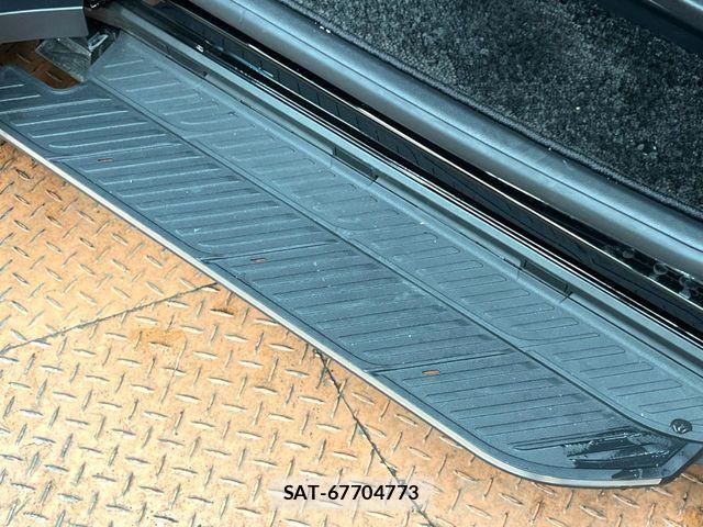 Toyota ALPHARD HYBRID 2023-11 7214379-2