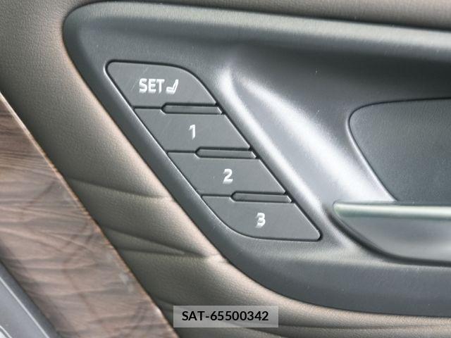 Toyota ALPHARD HYBRID 2023-09 7214376-24