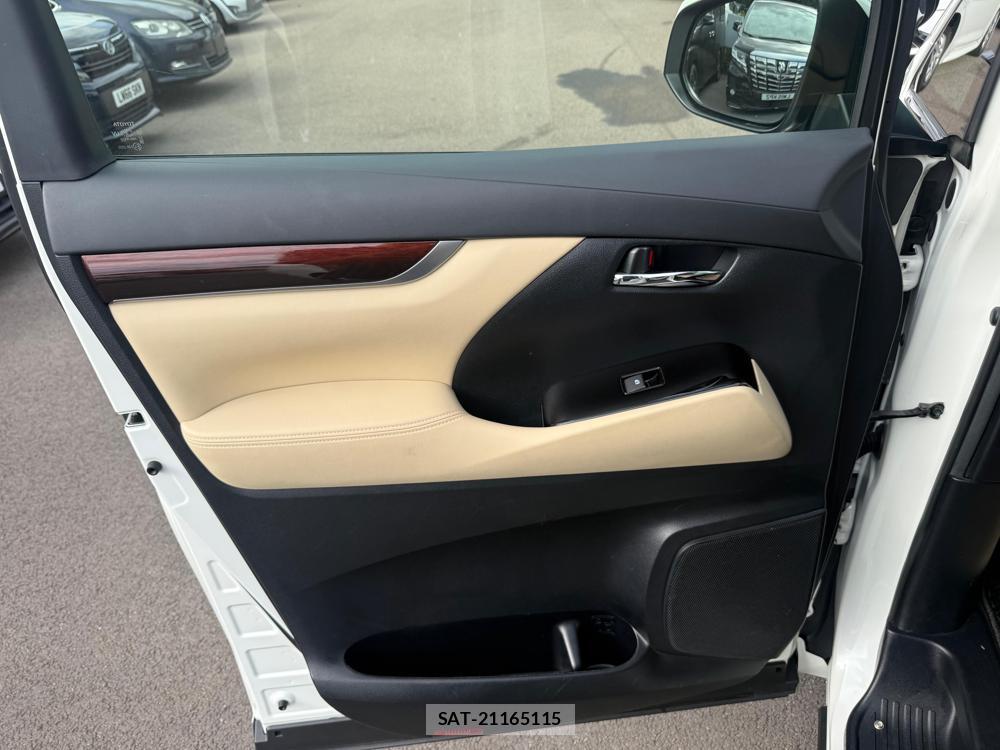 Toyota ALPHARD HYBRID 2017-12 1295203-23