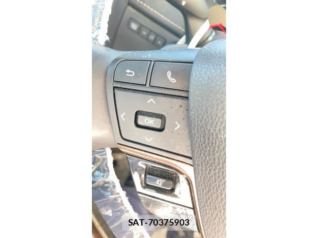 Toyota ALPHARD HYBRID 2023-10 7271310-17