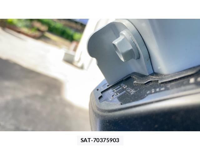 Toyota ALPHARD HYBRID 2023-10 7271310-22
