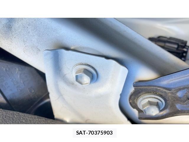 Toyota ALPHARD HYBRID 2023-10 7271310-23