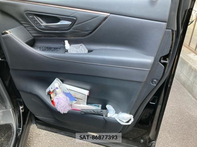 Toyota ALPHARD HYBRID 2023-12 7452702-13