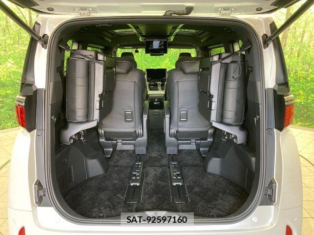 Toyota ALPHARD HYBRID 2023-10 7452698-10
