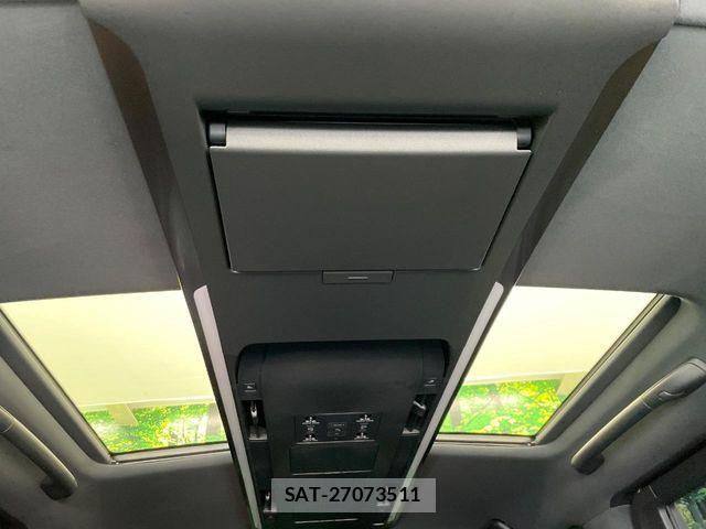 Toyota ALPHARD HYBRID 2023-07 7452700-2